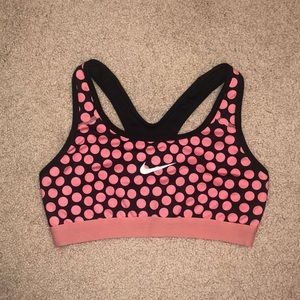 Women’s Nike pro sports bra